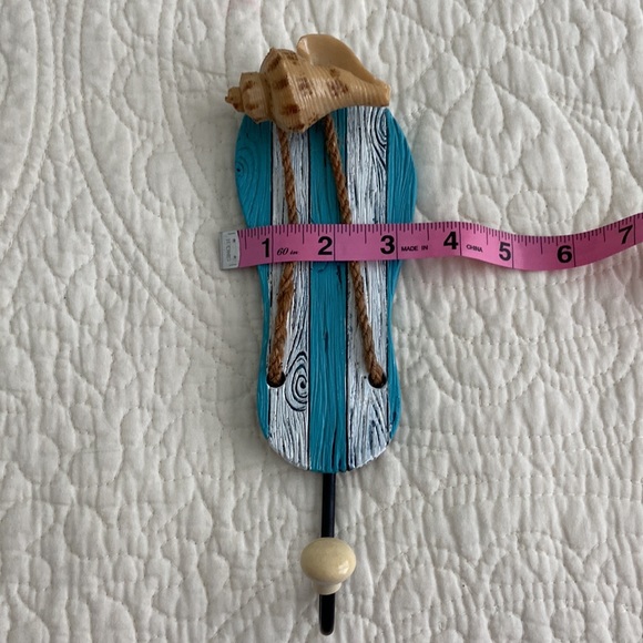 Flip Flop Towel Hook - Picture 3 of 3